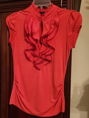 Heart & Soul Coral-Red Ruffle Front Cap Sleeve Blouse SIXE M